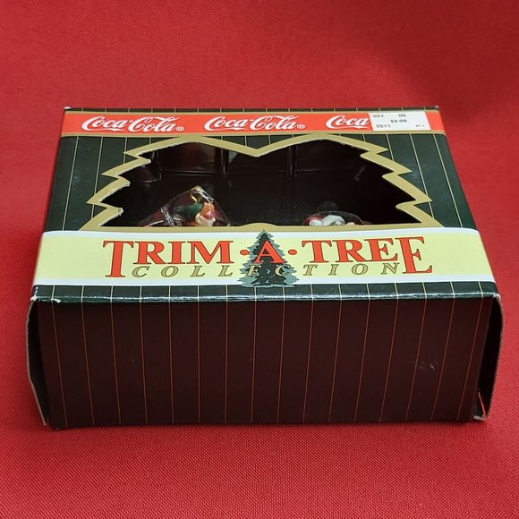 Coca Cola Trim A Tree Collection Elf Flying Airplane Dog Carrying Coke Bottles - Picture 10 of 11